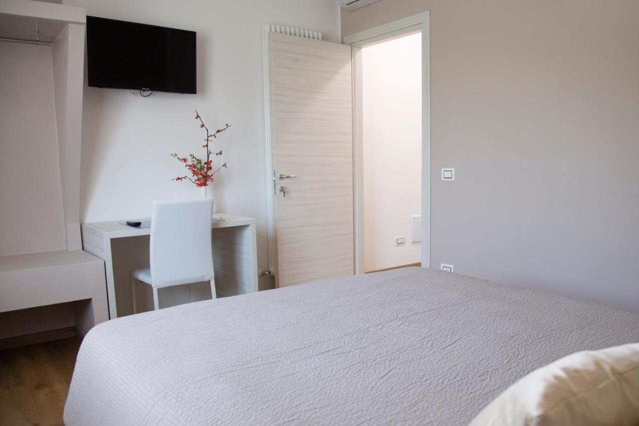 B&B Stellanova San Donnino della Nizzola Buitenkant foto